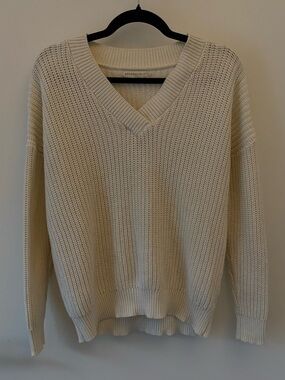Aeropostale Cream V-Neck Chunky Knit Sweater